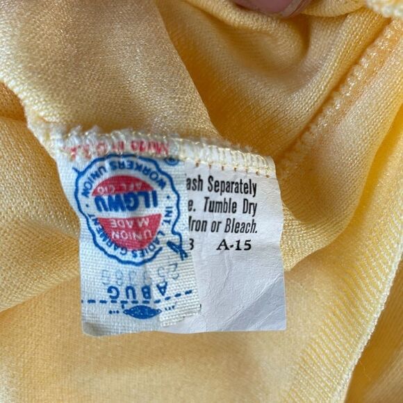 Vintage Kenneth Knits Light Yellow Sweatter Top Size L EUC - Picture 8 of 9